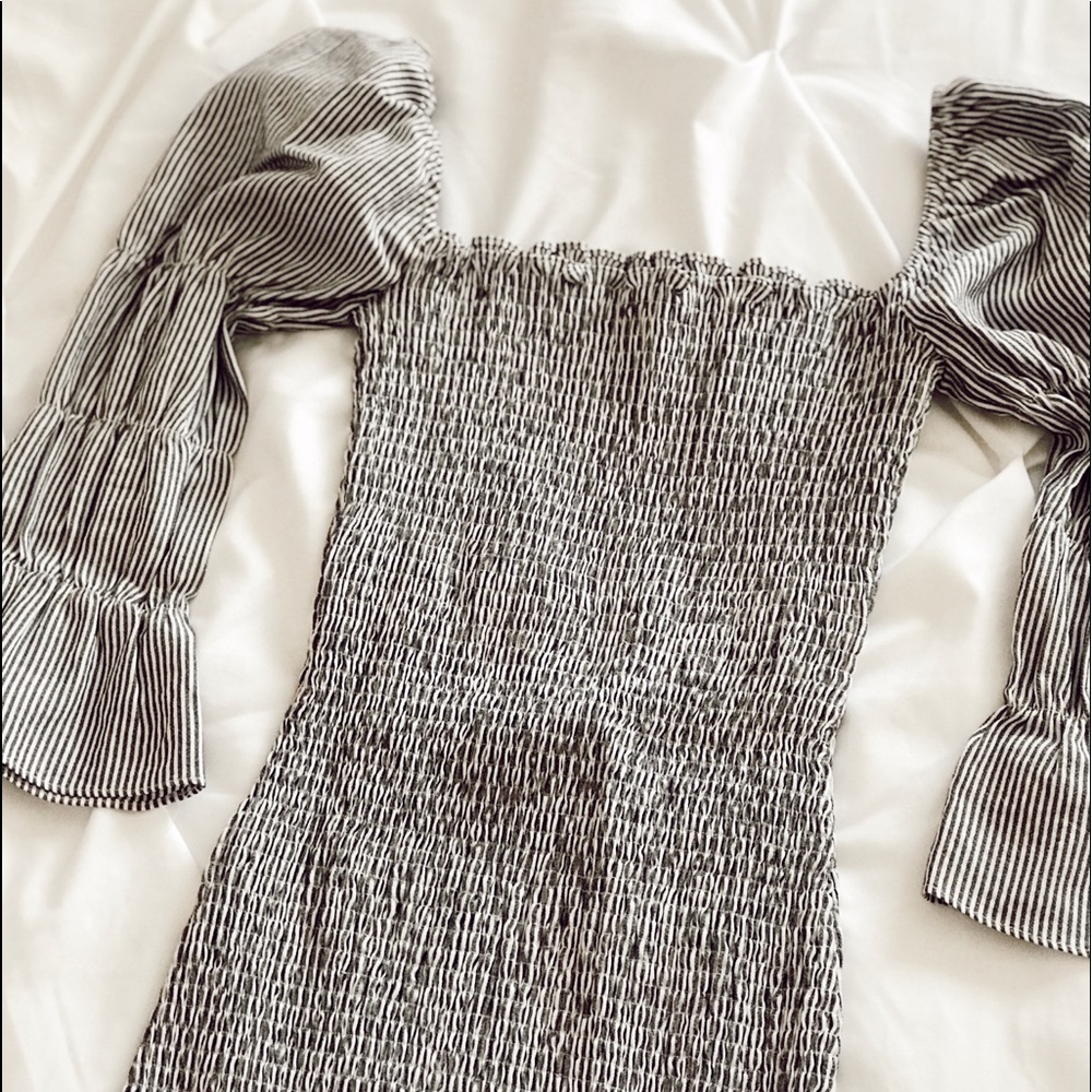 Vici Dolls Gray & White Short Dress!